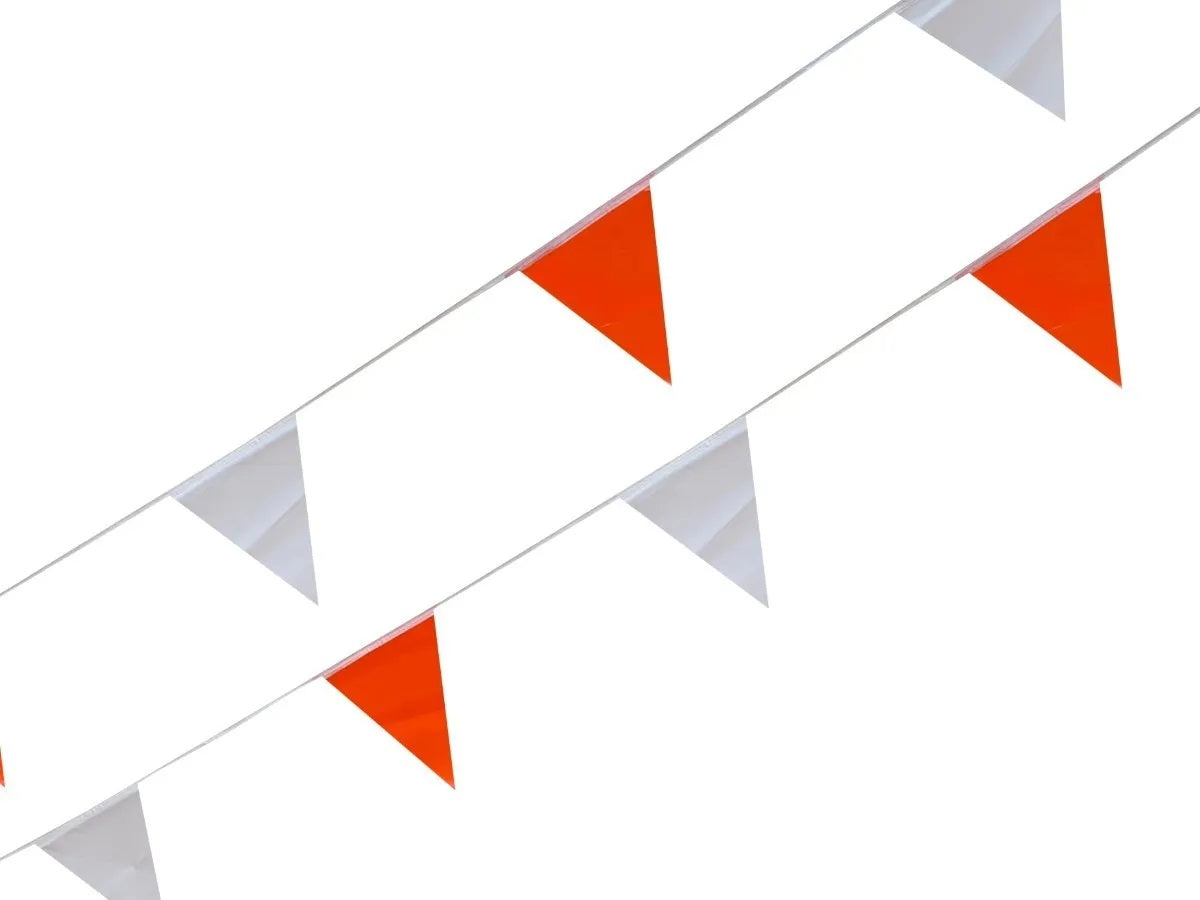 Banderines triangulares para seguridad en construcción, 50 metros de largo, con separación de 28 cm entre banderines en colores naranja y blanco Banderines triangulares para seguridad en construcción, 50 metros de largo, con separación de 28 cm entre banderines en colores naranja y blanco